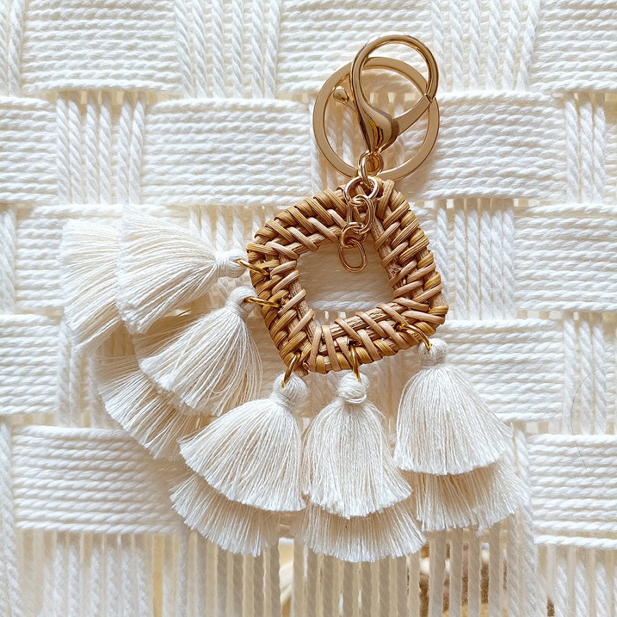 Creative Boho Silicone Beads Macrame Tassel Keychain Custom Natural Rattan Metal Holder Bag Pendant Charm Keychain